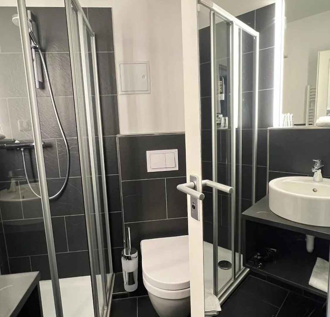 ****  Hotel Medo Koeln Tyskland